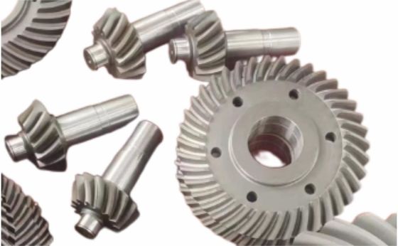 Hipoid Transmission Gear Düşük aşınma Spiral Ring Çelik Küçük Modül Gear